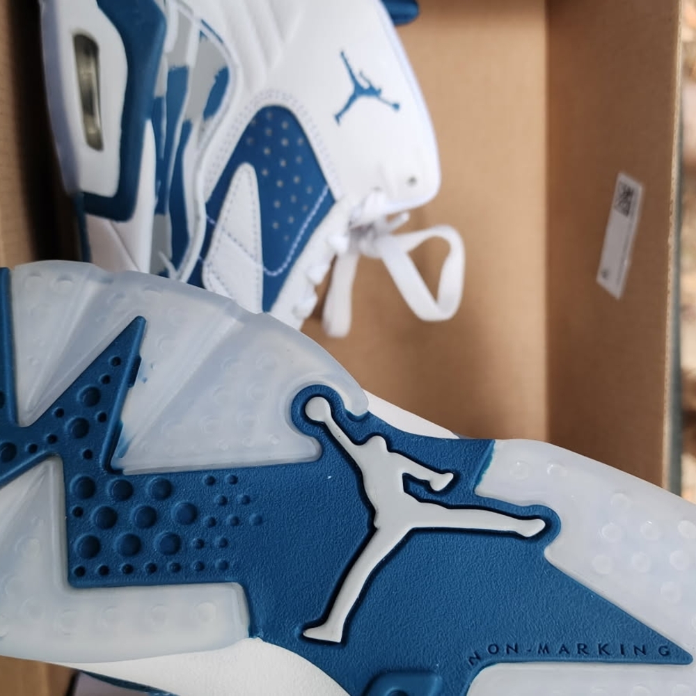 Kids Jordon Mvp Rare Shoe Brand New In Box - Picture 2 of 3